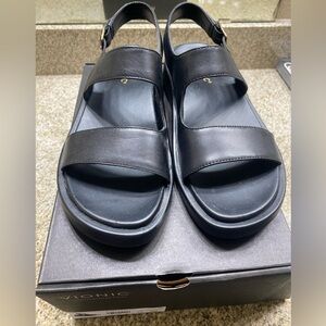 Vionic Madera Sandals